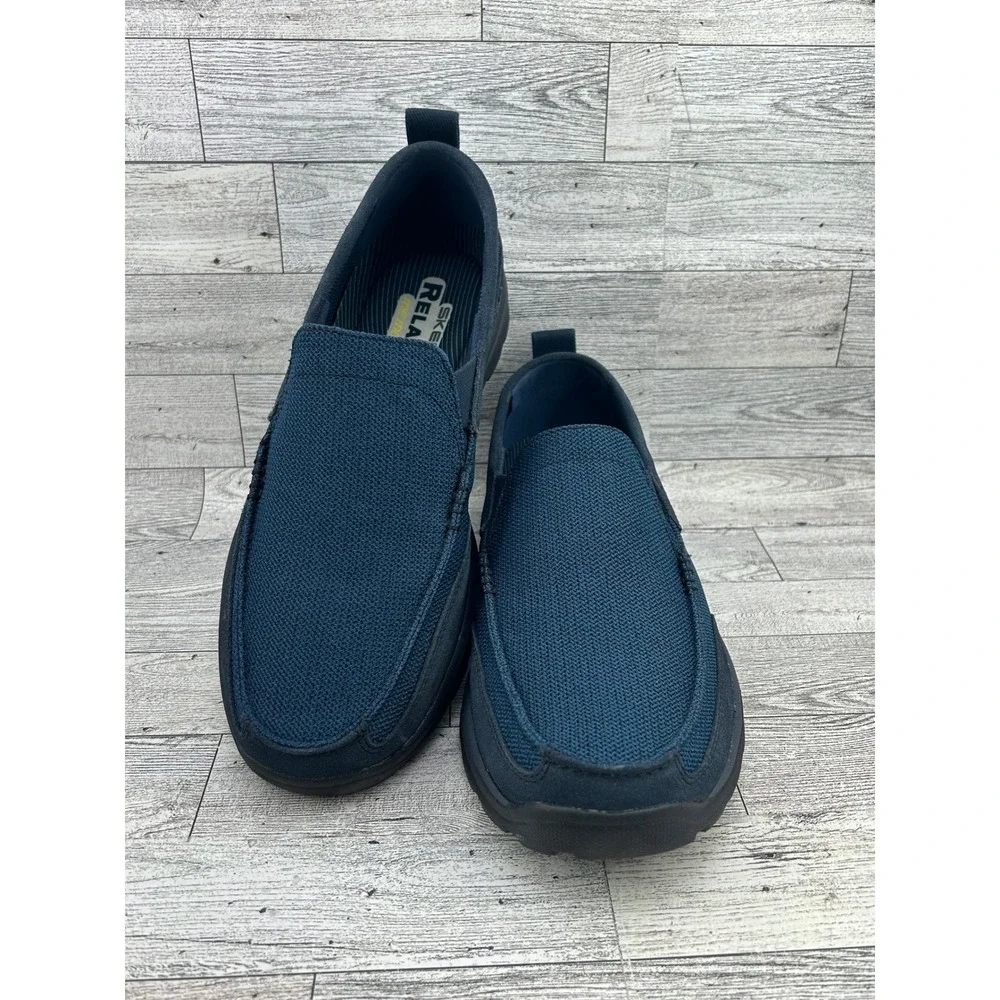 Skechers Relaxed Fit Men Sz 9.5 Navy Blue Leather Textile Slip On Loafers 64365‎